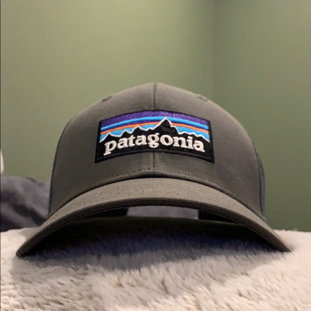 🔥 P-6 Logo Trucker Hat 🔥